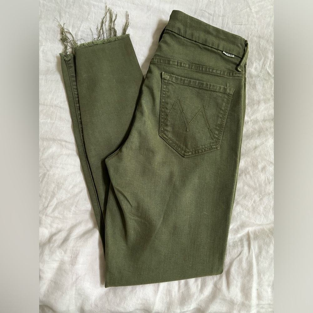 Mother Denim Olive Green size 29 distressed hem skinny jeans